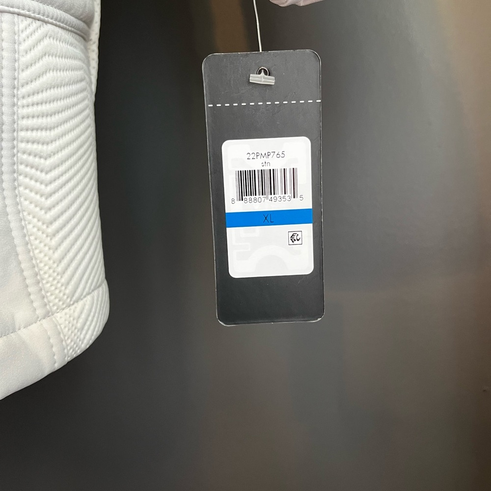 Guess | Cream Winter Jacket - Picture 5 of 14